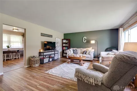 Living - 2217 Stowe Dr, Springfield, OH 45505 photo 1 of 4