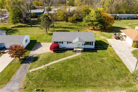 View/Area - 2217 Stowe Dr, Springfield, OH 45505 photo 2 of 6