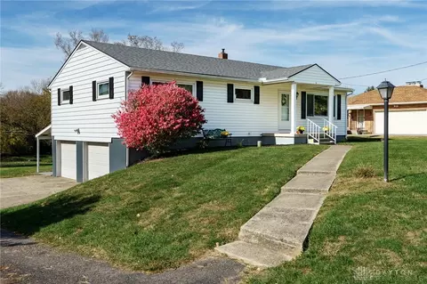 Exterior - 2217 Stowe Dr, Springfield, OH 45505 photo 3 of 6
