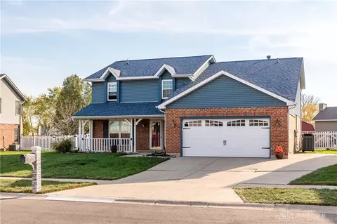 6790 Coronado Cir, Dayton, OH 45424