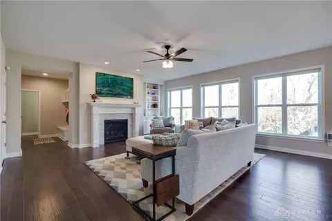 Living - 1887 Stonewater Dr, Washington Township, OH 45458 photo 2 of 7