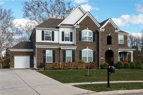1887 Stonewater Dr, Washington Township, OH 45458