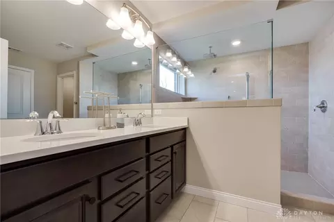 Bath - 1887 Stonewater Dr, Washington Township, OH 45458 photo 1 of 7