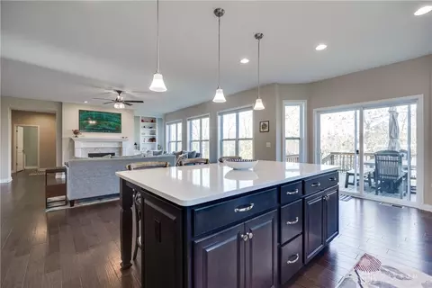 Kitchen - 1887 Stonewater Dr, Washington Township, OH 45458 photo 4 of 7