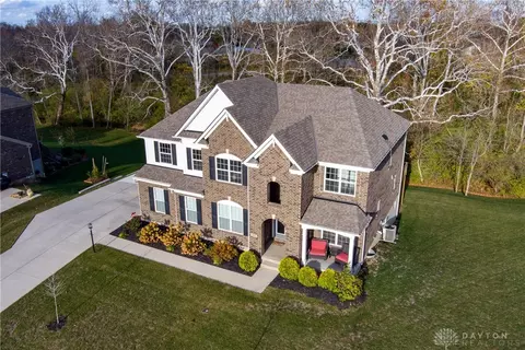 View/Area - 1887 Stonewater Dr, Washington Township, OH 45458 photo 1 of 9