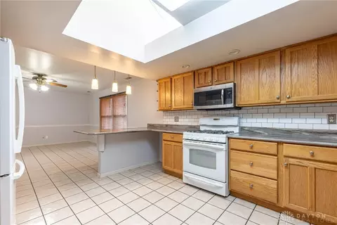 100 E Rahn Rd, Kettering, OH 45429 photo 7