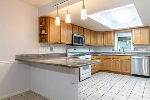 100 E Rahn Rd, Kettering, OH 45429 photo 4