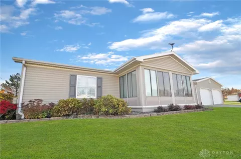 107 Canterbury Ln, Portland, IN 47371