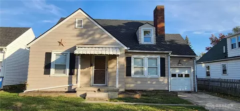 1037 Croyden Dr, Dayton, OH 45420