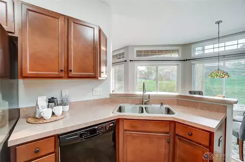 Kitchen - 1241 Feather Trl, Maineville, OH 45039 photo 7 of 7