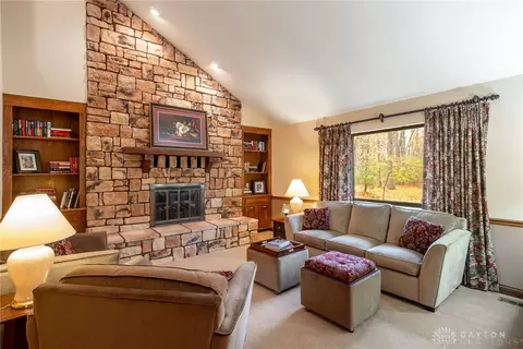 5525 Hunter Rd, Enon, OH 45323 photo 17