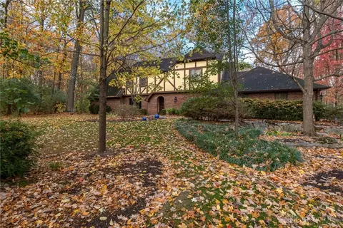 5525 Hunter Rd, Enon, OH 45323