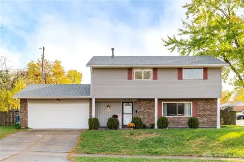 7100 Troy Manor Rd, Dayton, OH 45424