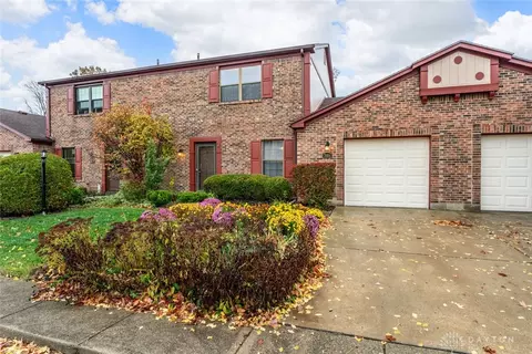 7664 Paragon Commons Cir, Dayton, OH 45459