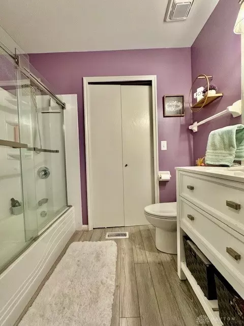 Bath - 570 Basil St, Springboro, OH 45066 photo 6 of 6