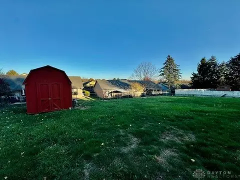Exterior - 570 Basil St, Springboro, OH 45066 photo 6 of 11