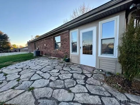 Exterior - 570 Basil St, Springboro, OH 45066 photo 5 of 11