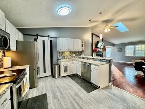 Kitchen - 570 Basil St, Springboro, OH 45066 photo 6 of 12