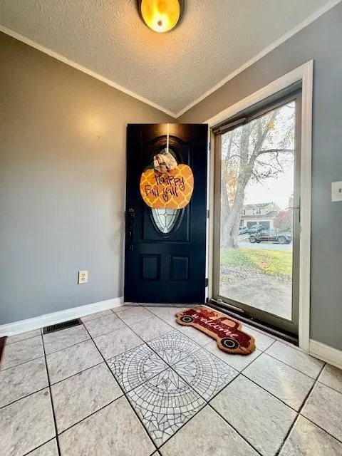Entry Way - 570 Basil St, Springboro, OH 45066 photo 1 of 2