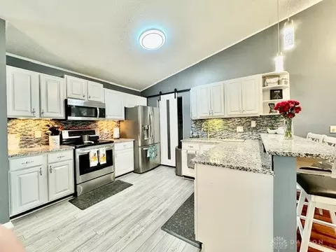 Kitchen - 570 Basil St, Springboro, OH 45066 photo 7 of 12