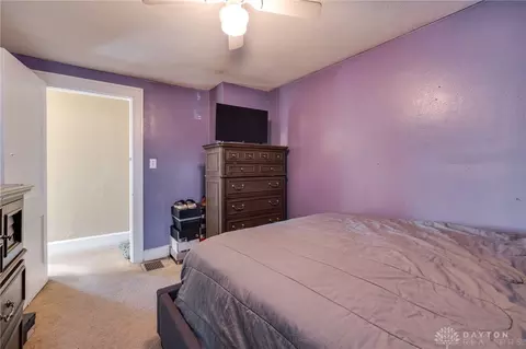 Bedroom - 405 E Mccreight Ave, Springfield, OH 45503 photo 4 of 6