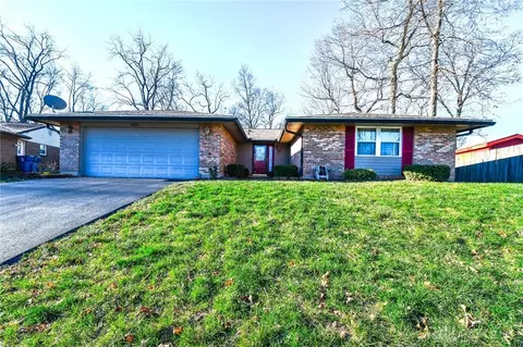 6010 Honeygate Dr, Dayton, OH 45424