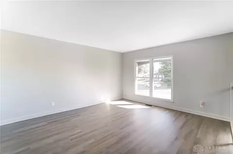 Living - 2923 Cavins Dr, Springfield, OH 45503 photo 1 of 4