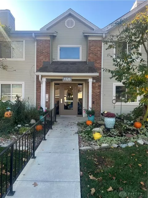 1520 Lake Pointe Way #3, Centerville, OH 45459