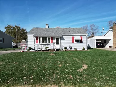 508 S Stadium Dr, Xenia, OH 45385