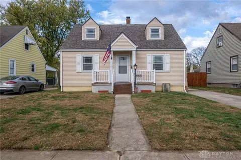 1121 E Lindsey Ave, Miamisburg, OH 45342