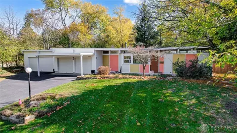4024 Upham Rd, Dayton, OH 45429