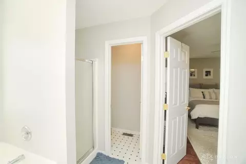 660 Mccormick Ln, Cincinnati, OH 45245 photo 21