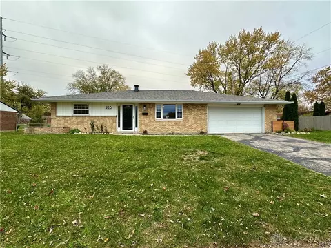 928 Hile Ln, Englewood, OH 45322