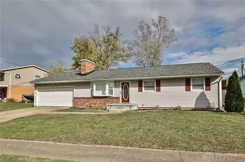 2629 El Camino Dr, Middletown, OH 45044
