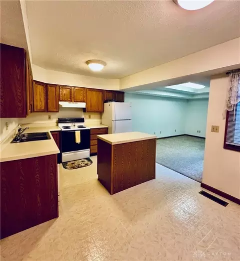 1420 Saint Paris Pike #I, Springfield, OH 45504 photo 7