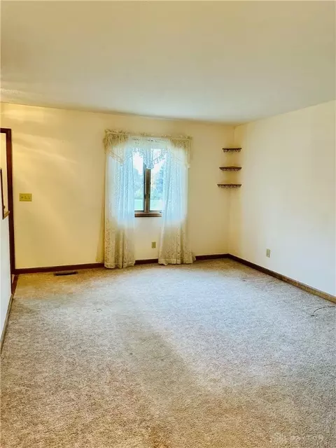 1420 Saint Paris Pike #I, Springfield, OH 45504 photo 2
