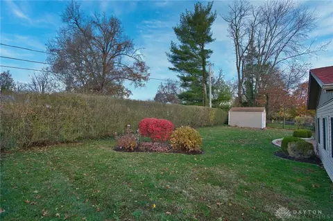 Exterior - 4825 Ackerman Blvd, Kettering, OH 45429 photo 10 of 11