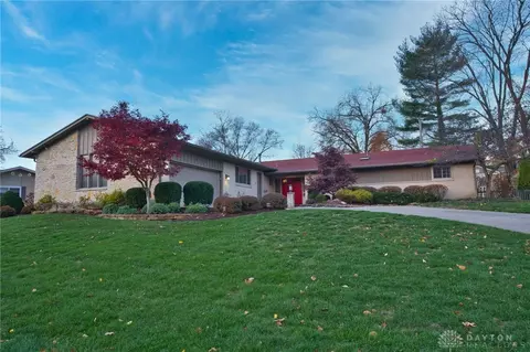 4825 Ackerman Blvd, Kettering, OH 45429