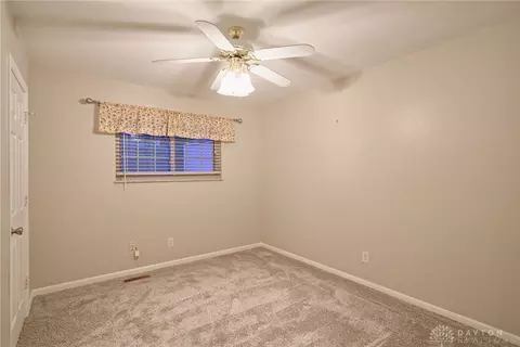 Bedroom - 4825 Ackerman Blvd, Kettering, OH 45429 photo 4 of 8