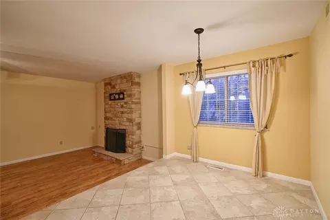 Living - 4825 Ackerman Blvd, Kettering, OH 45429 photo 2 of 11