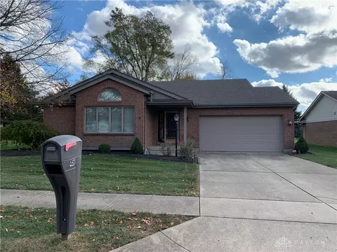 45 Urban Ln, Brookville, OH 45309