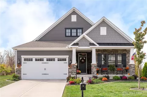 9789 Winding Creek Blvd, Centerville, OH 45458