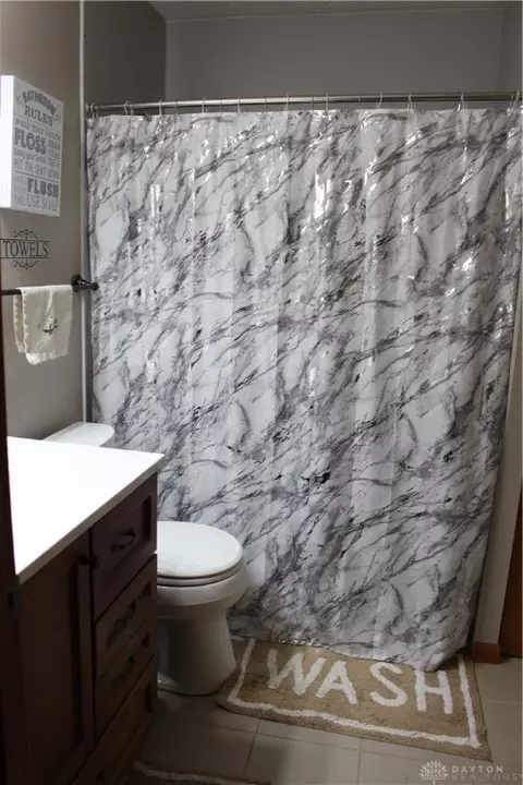 Bath - 4444 Wayne Trace Rd, Eaton, OH 45320 photo 5 of 7