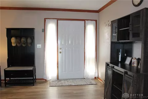 Entry Way - 4444 Wayne Trace Rd, Eaton, OH 45320 photo 1 of 3