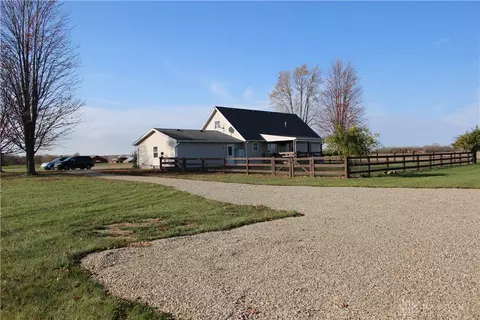 Exterior - 4444 Wayne Trace Rd, Eaton, OH 45320 photo 11 of 28