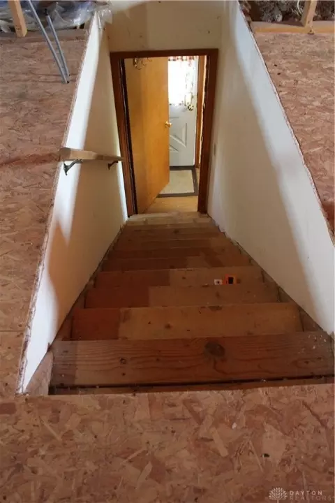 Entry Way - 4444 Wayne Trace Rd, Eaton, OH 45320 photo 2 of 3