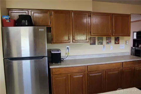 Kitchen - 4444 Wayne Trace Rd, Eaton, OH 45320 photo 7 of 8