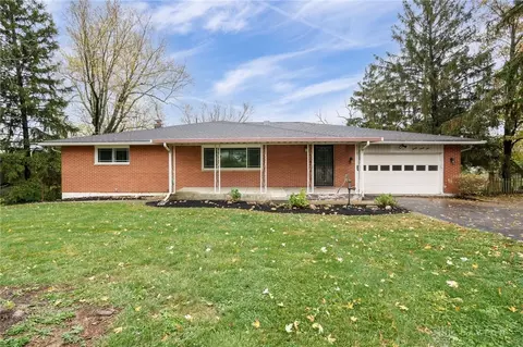 2099 Harlan Rd, Waynesville, OH 45068