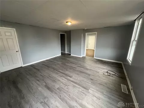 1308 W High St, Springfield, OH 45506 photo 4