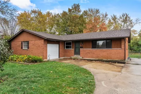 140 Mark Ln, Fairborn, OH 45324